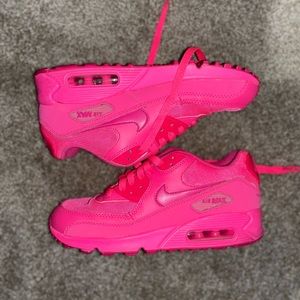 Nike air maxes